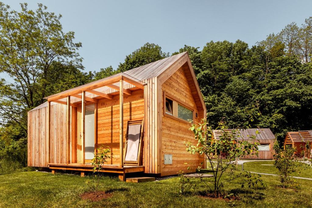 Aed väljaspool majutusasutust Glamping Mountain Fairy Tale