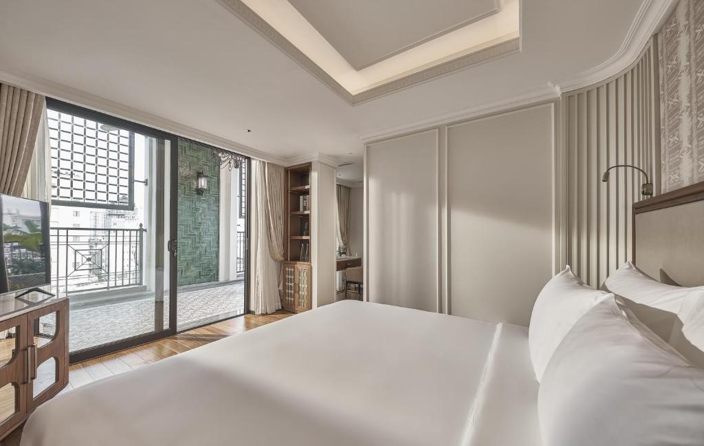 La Siesta Premium Saigon - 9