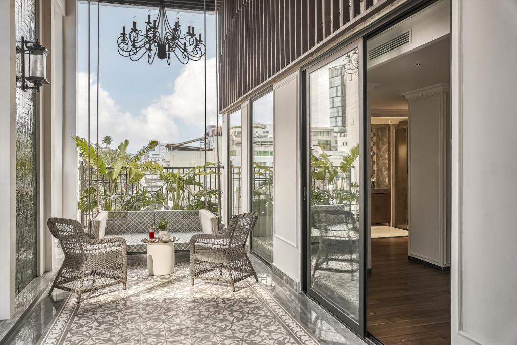 La Siesta Premium Saigon - 10