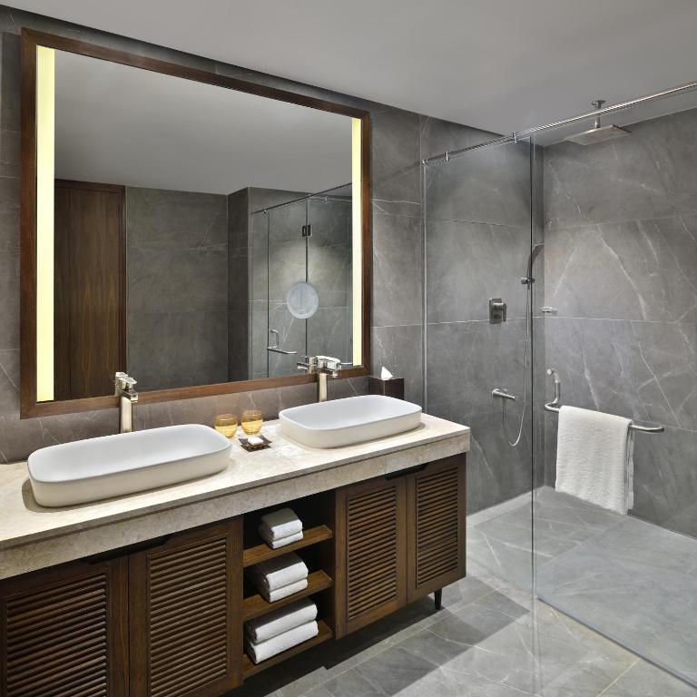 Koupelna v ubytování Sheraton Grand Chennai Resort & Spa