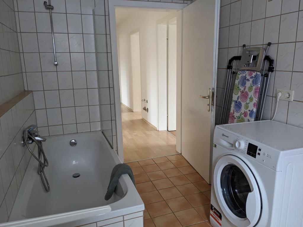 Monteurunterkunft Windischeschenbach by HausGruenerBaum - Appartement 3 Chambres