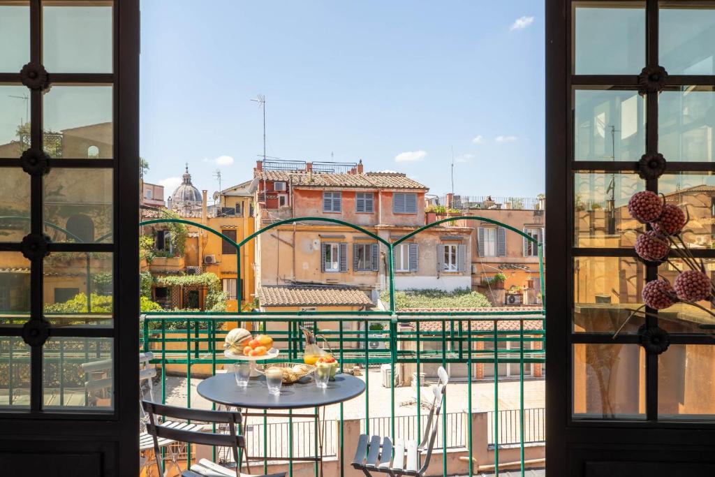 A balcony or terrace at iFlat Margutta Colors on Canvas Apartment