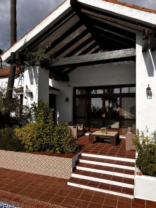 Fotografie z fotogalerie ubytování SunKissed Luxury Panoramic SeaView in Marbella v destinaci Estepona