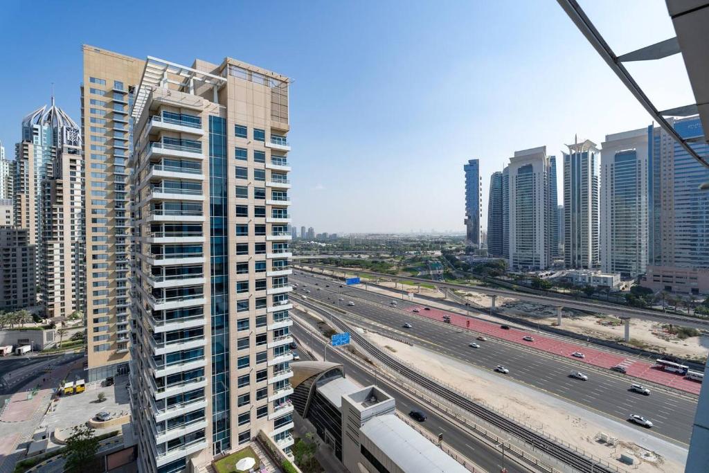 Fotografie z fotogalerie ubytování Cool studio in Marina Diamond 3! v Dubaji