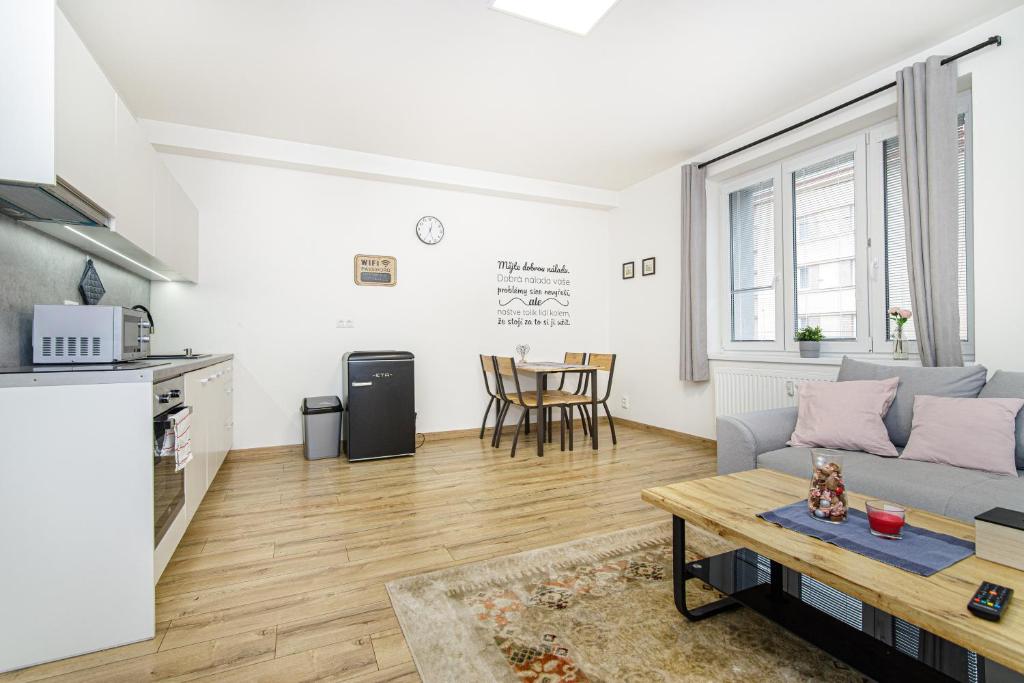 Apartment Hotel STUD MB - 6