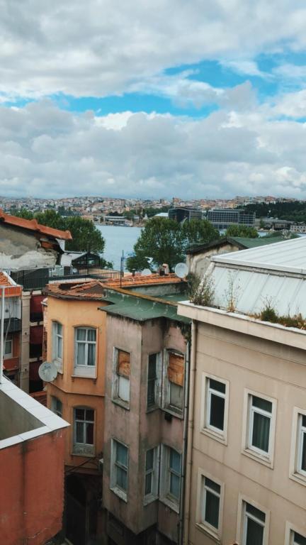 Merkezi Deniz Manzaralı Ev