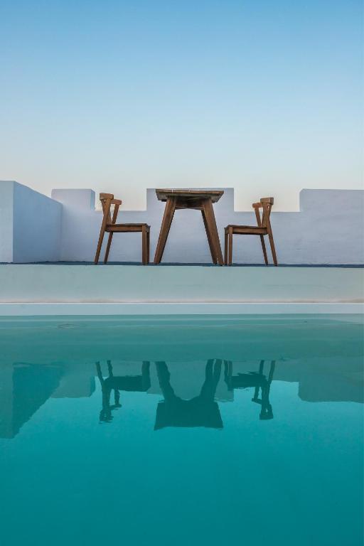Bazén v ubytování VOCA HOTEL & SUITES nebo v jeho okolí