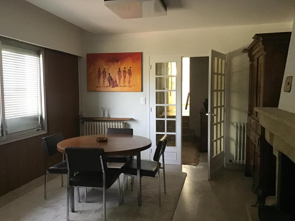Fotografia z galérie ubytovania VILLA VILLENEUVE LES AVIGNON v destinácii Villeneuve-lès-Avignon