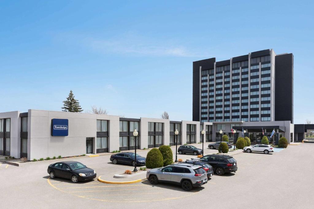 Travelodge by Wyndham Quebec City Hotel & Convention Centre - Resim 8