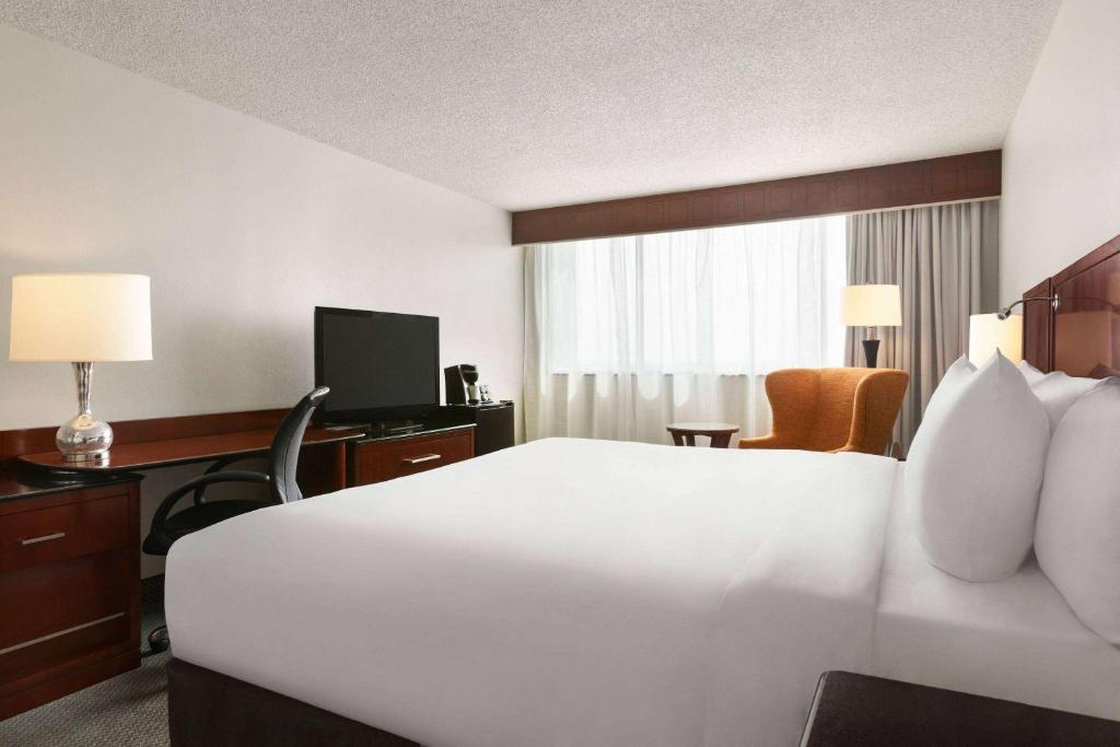 Travelodge by Wyndham Quebec City Hotel & Convention Centre - Resim 14