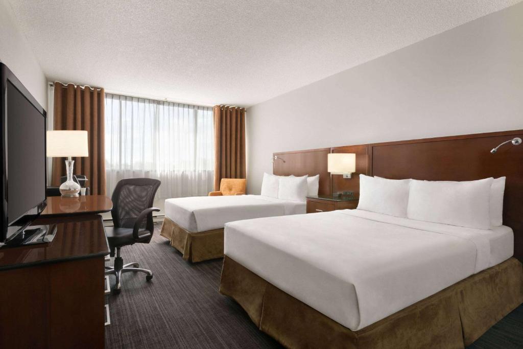 Travelodge by Wyndham Quebec City Hotel & Convention Centre - Resim 17