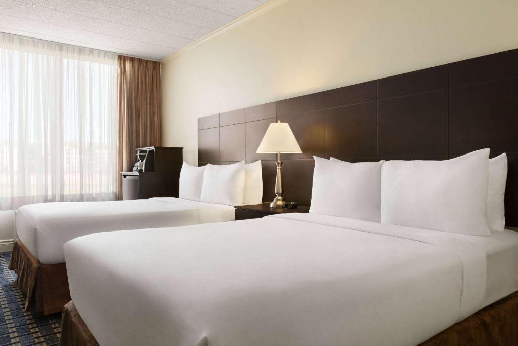 Travelodge by Wyndham Quebec City Hotel & Convention Centre - Resim 22