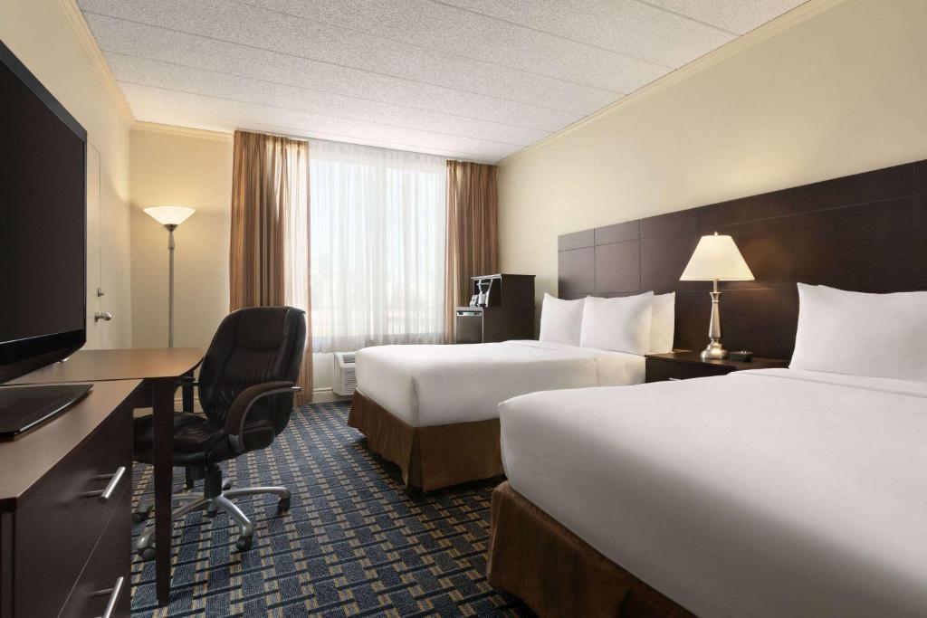 Travelodge by Wyndham Quebec City Hotel & Convention Centre - Resim 23