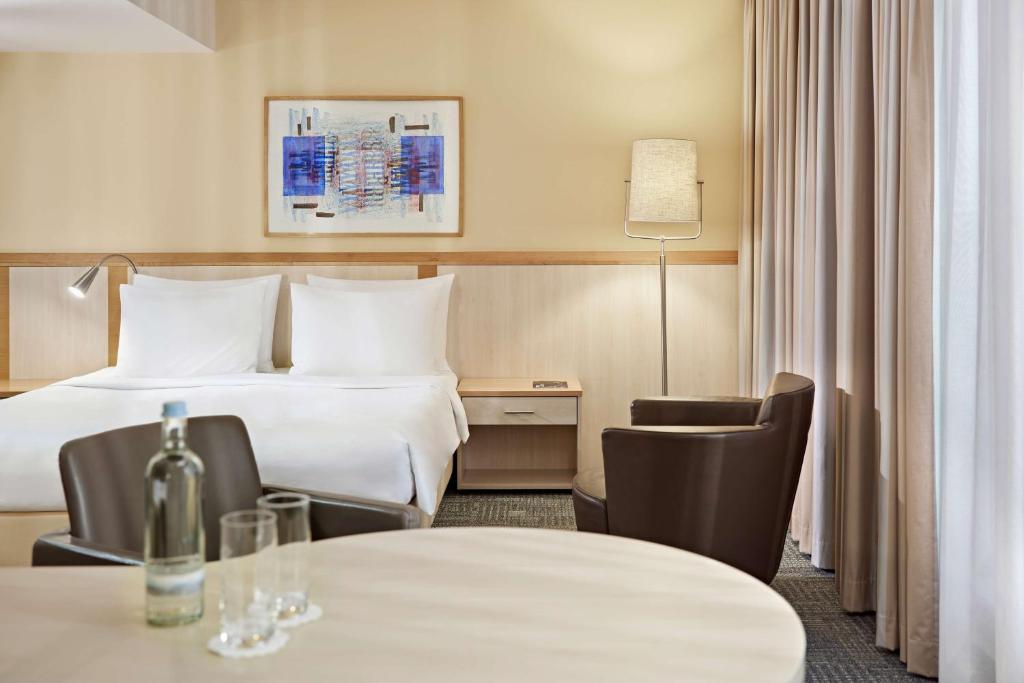 Lindner Hotel Cologne Am Dom, part of JdV by Hyatt - Resim 32