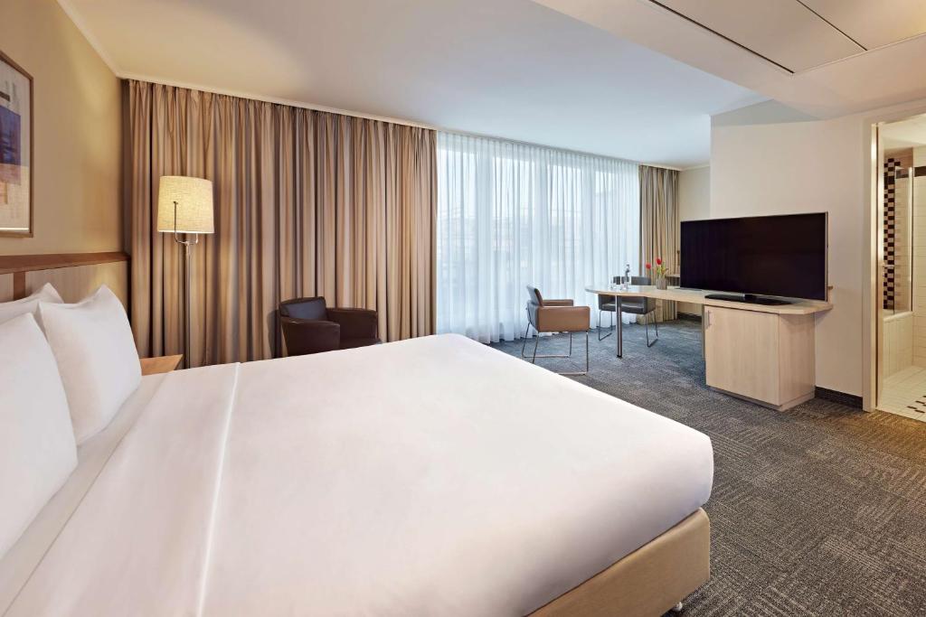 Lindner Hotel Cologne Am Dom, part of JdV by Hyatt - Resim 5