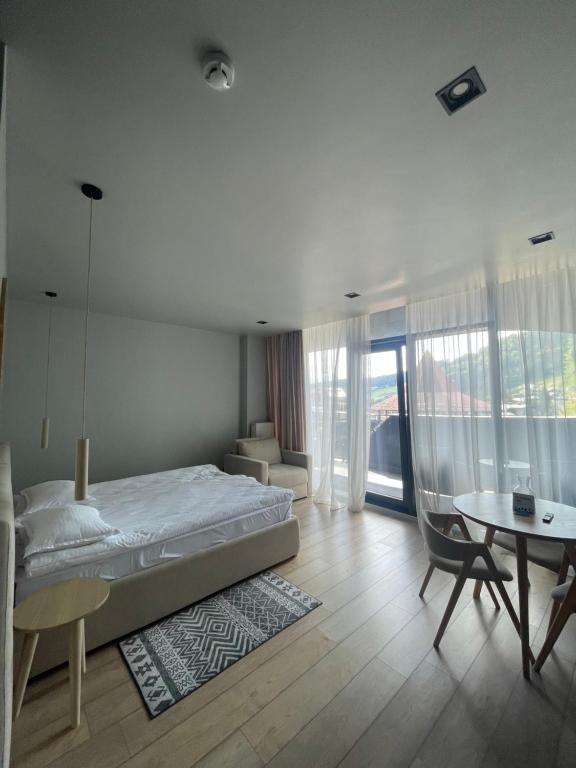 SAVOIE Apartments Bukovel - Triple Chambre Avec Terrasse