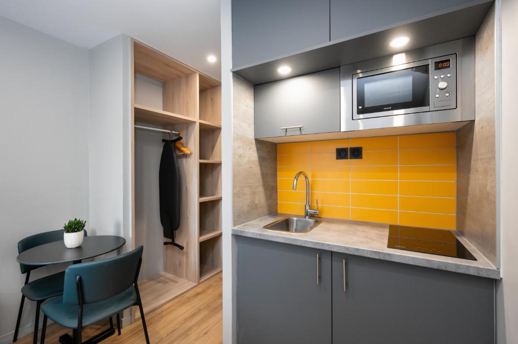 Staycity Aparthotels Paris Gare de l'Est - Resim 10
