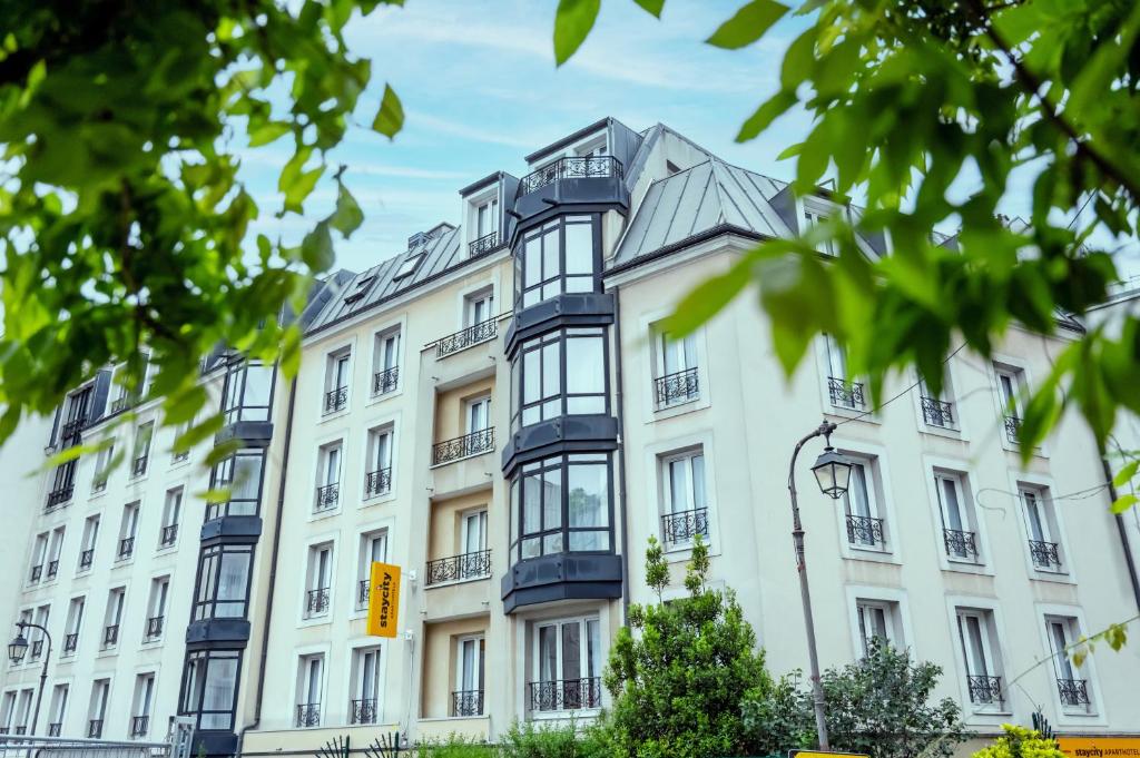 Budova, kde se aparthotel nachází