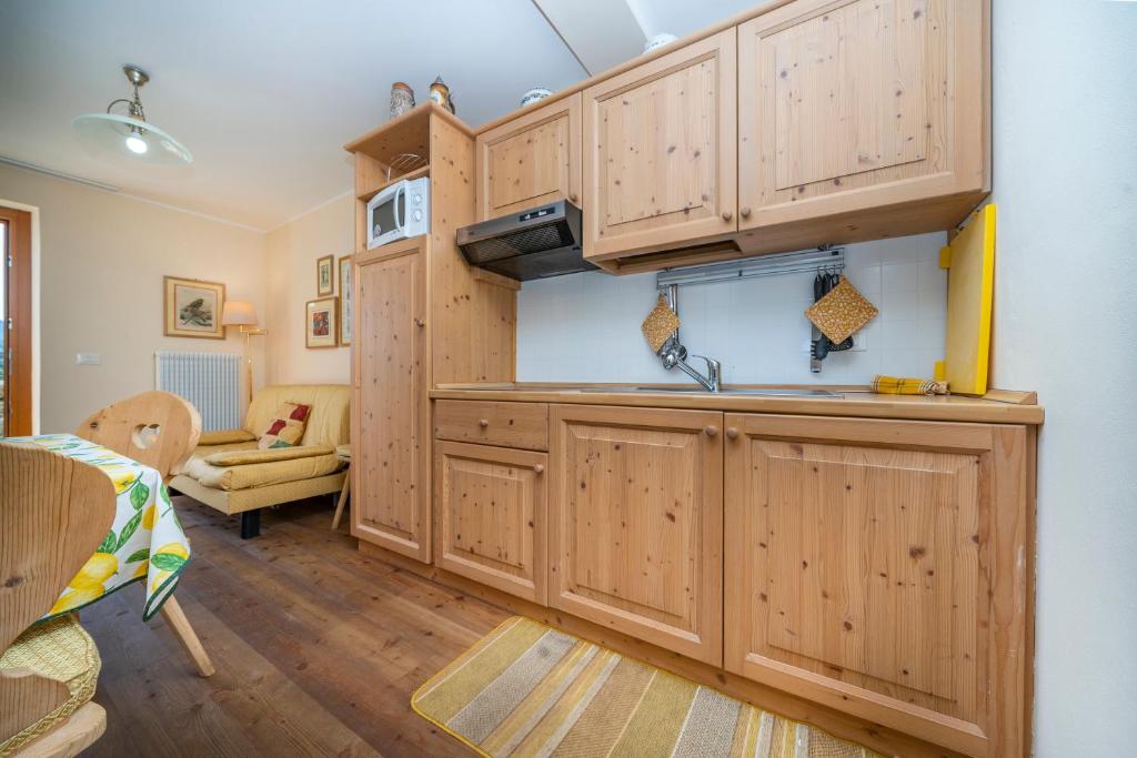 A kitchen or kitchenette at Casa il Tiglio