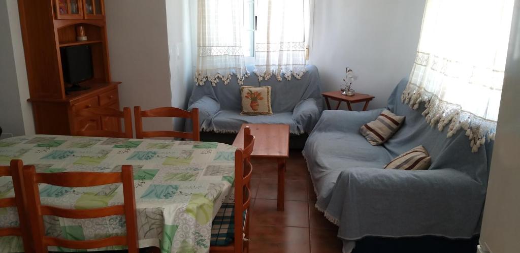 Posedenie v ubytovaní Casa El Algarrobico