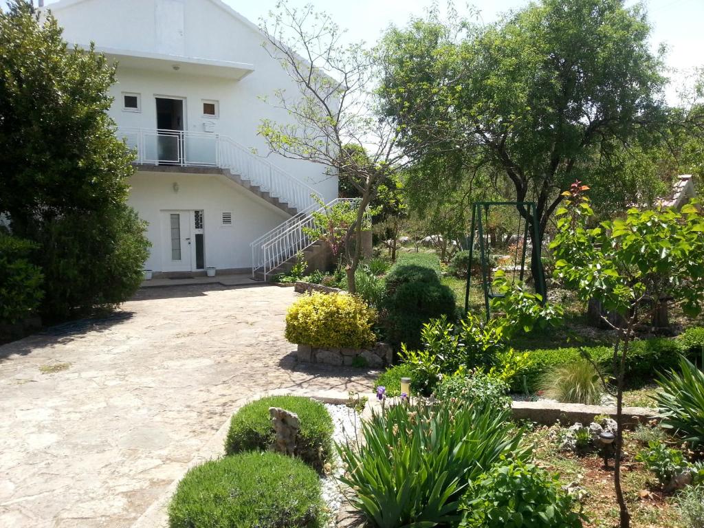 Fotografia z galérie ubytovania Apartments Vlade v destinácii Raslina