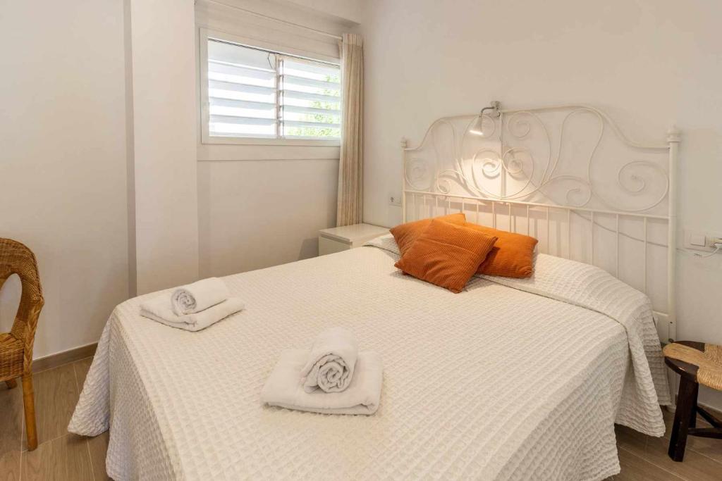 Posteľ alebo postele v izbe v ubytovaní Port de Llançà 29 Apartamento con vistas al mar