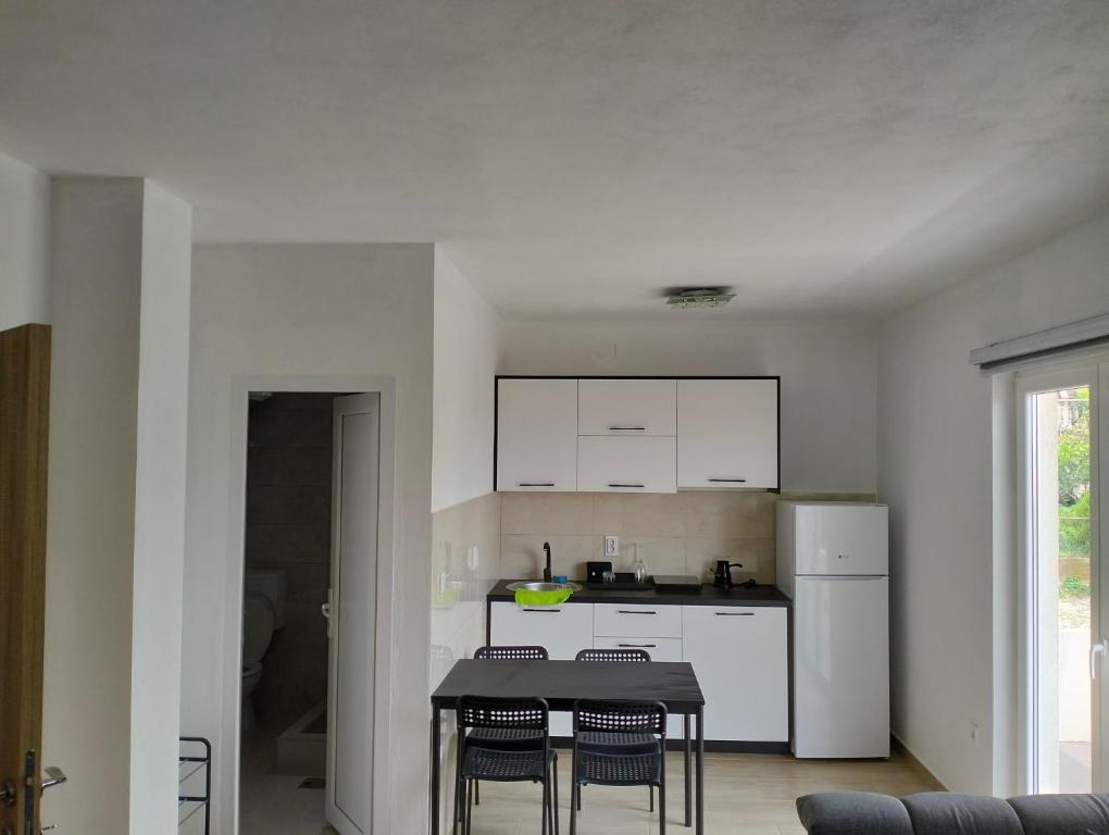 Gallery image of Apartmani Talić in Sutomore