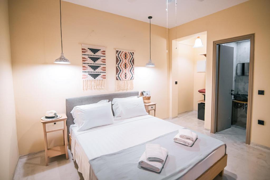 Pefkon Suites - Standard Double Room