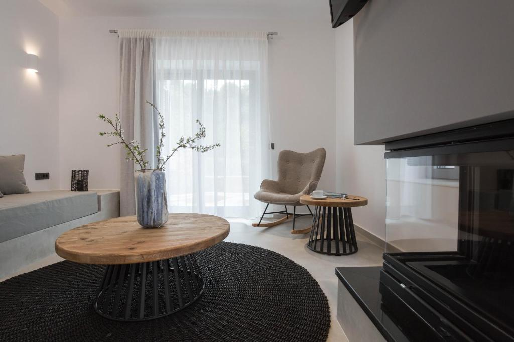 Kuchyň nebo kuchyňský kout v ubytování Evge Experience Boutique Hotel