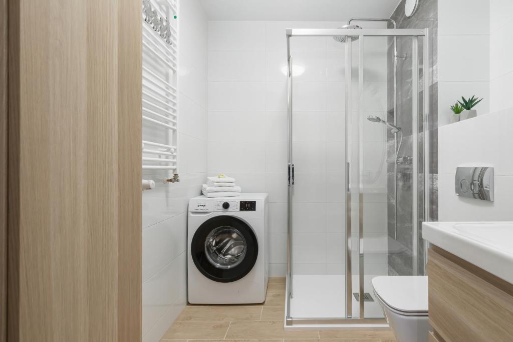 Kúpeľňa v ubytovaní Seaside Apartamenty Porta Mare I Kołobrzeg