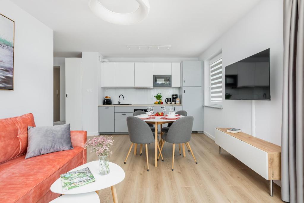 Kuchyňa alebo kuchynka v ubytovaní Seaside Apartamenty Porta Mare I Kołobrzeg