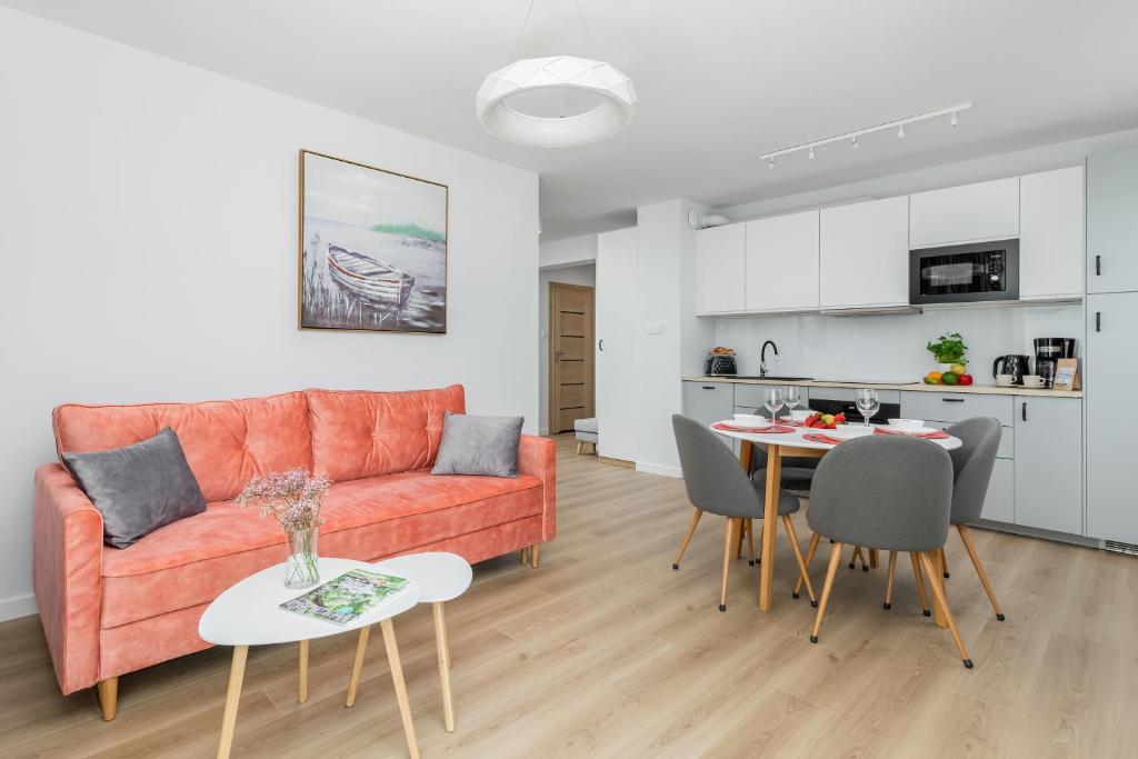 Kuchyňa alebo kuchynka v ubytovaní Seaside Apartamenty Porta Mare I Kołobrzeg