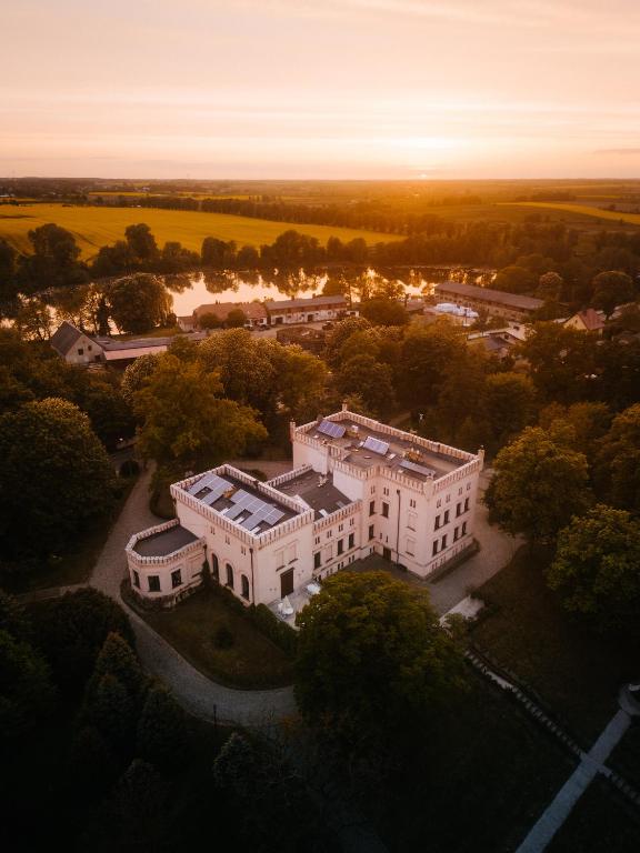 Galeriebild der Unterkunft Pałac Śródka in Chrzypsko Wielkie