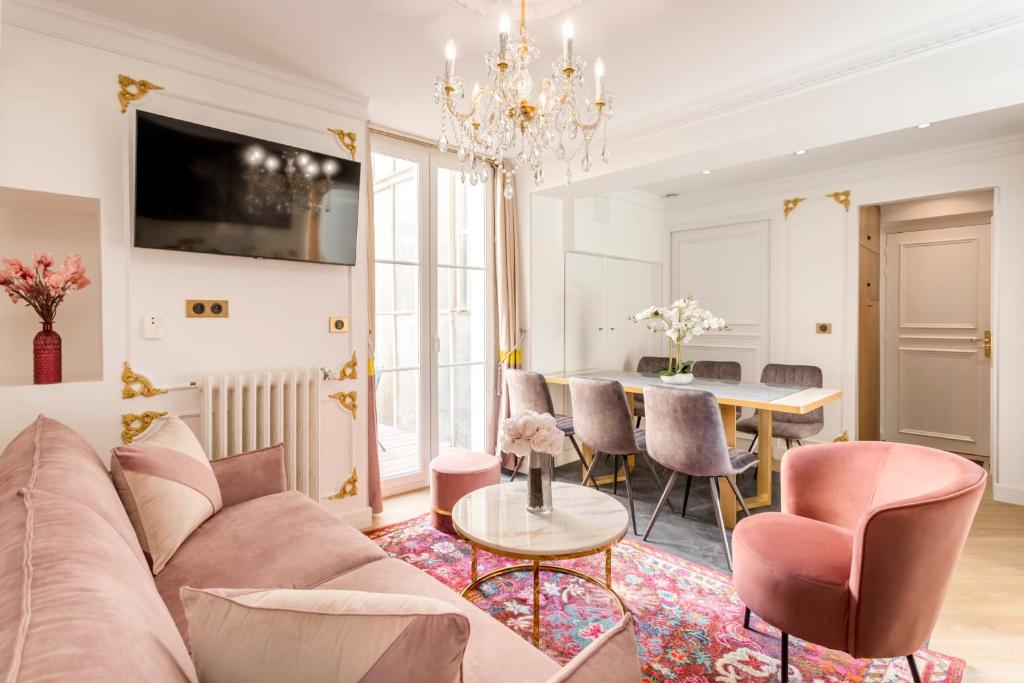 Istumisnurk majutusasutuses Luxury 2 Bedroom Eiffel-Tower with Terrace