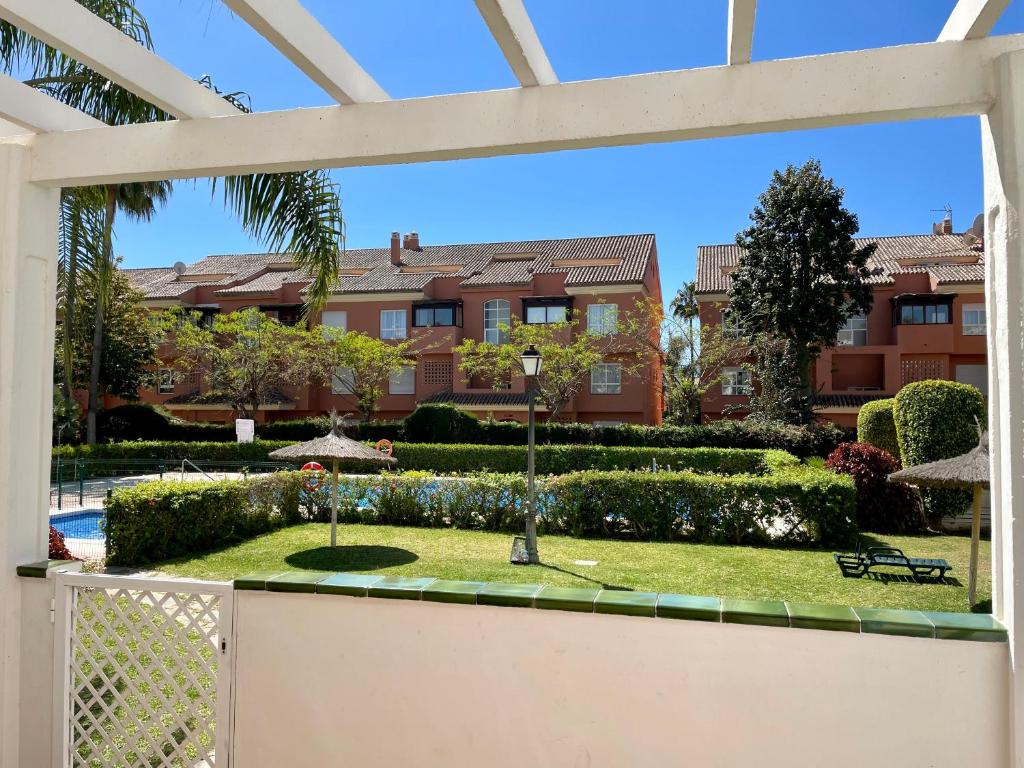 Apartment Puerto Banus Marbella - La Ola, Spain - Booking.com
