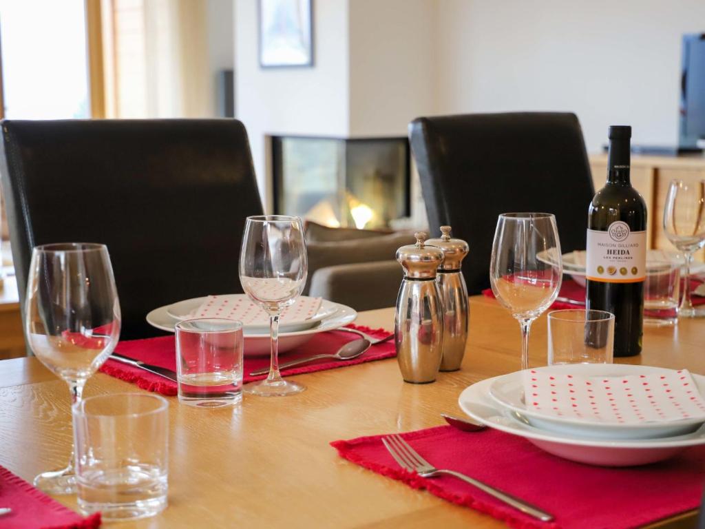 Nápoje v ubytování Apartment Cor des Alpes 16 by Interhome