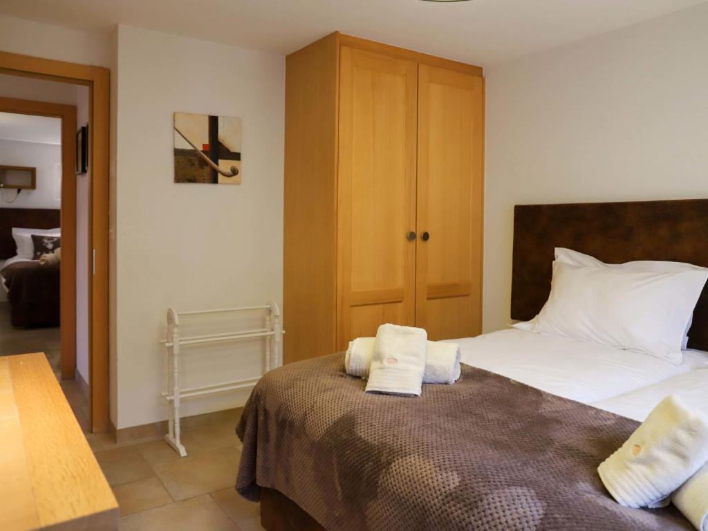 Postel nebo postele na pokoji v ubytování Apartment Cor des Alpes 16 by Interhome