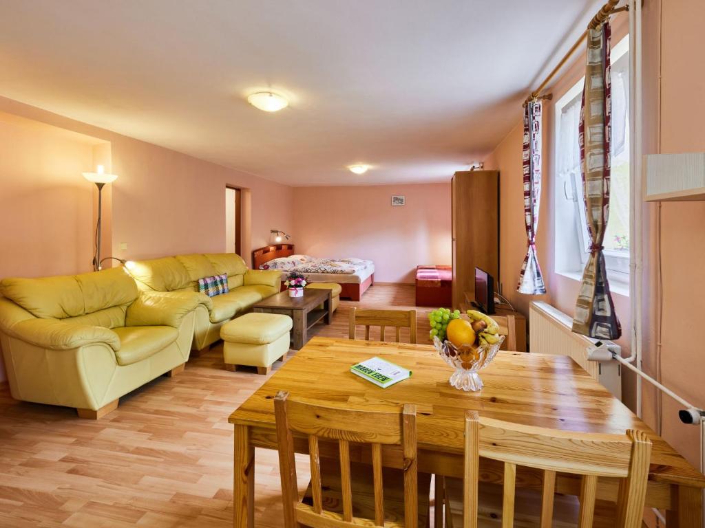 Posezení v ubytování Studio U Šustrů by Interhome