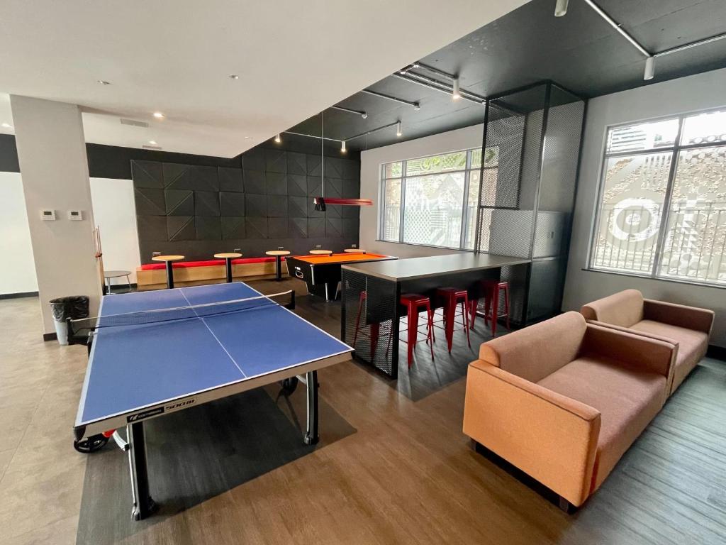 Attrezzature per ping pong presso JOIVY Affordable Dublin Thomas Street - Adults only o nelle vicinanze