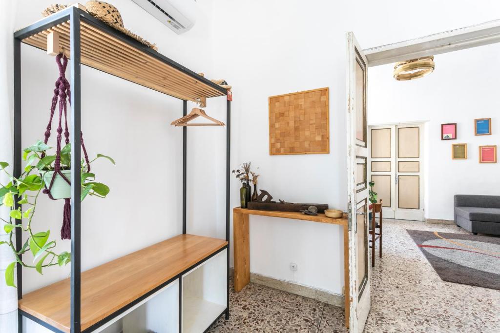 A kitchen or kitchenette at Casa Maravì