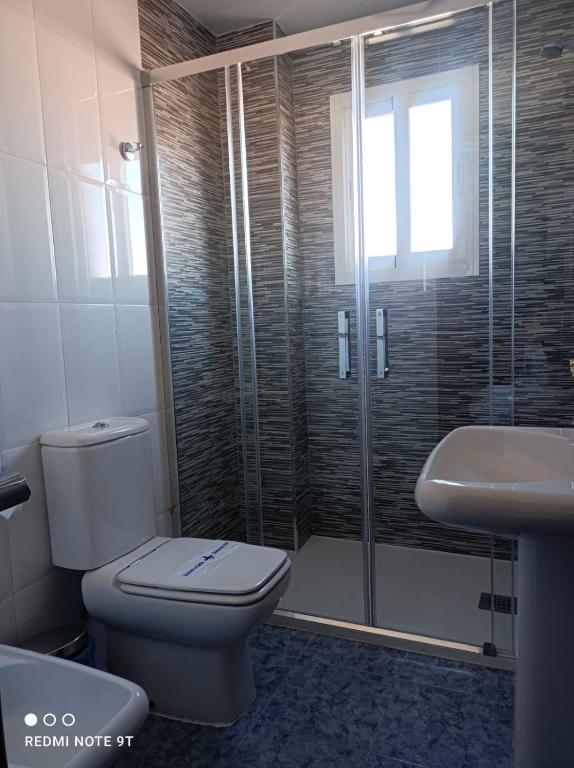 Łazienka w obiekcie Apartamentos Terrasol AZUCARERA ATICO I