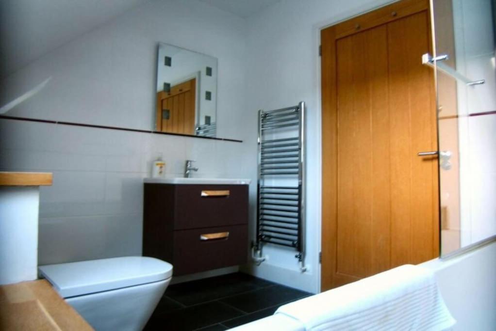 Fotografie z fotogalerie ubytování Woodland View Stunning Spacious 5 Bedroom Holiday Home v destinaci Saint Lawrence