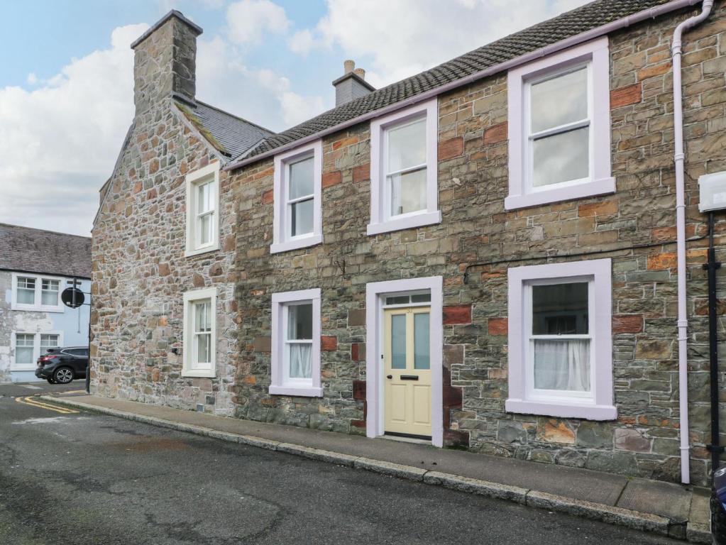 30 Union Street, Kirkcudbright (updated prices 2024)