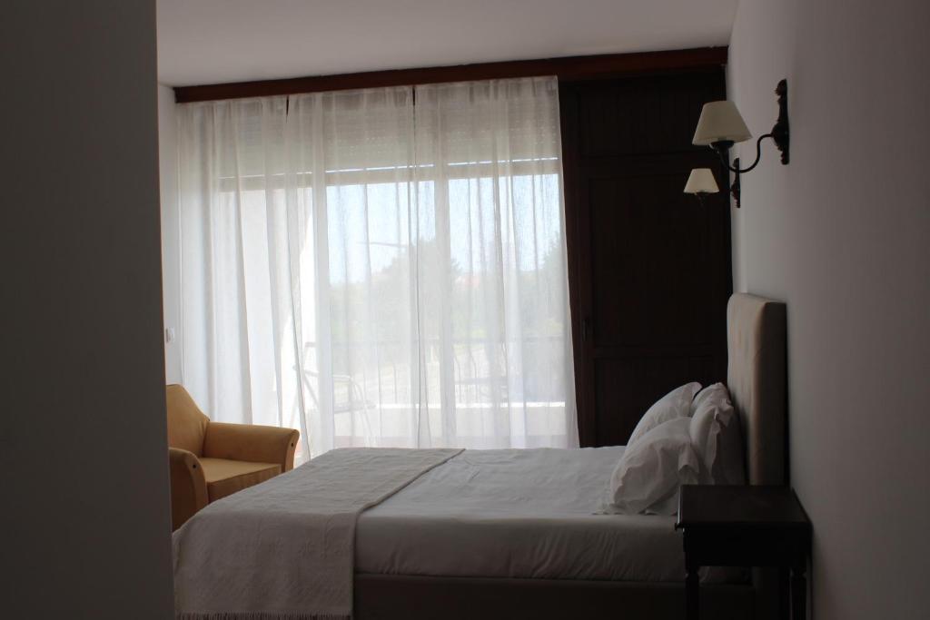 Boutique Inn & Restaurant - Casa dos Suécos - Habitación Doble De Lujo Con Balcón
