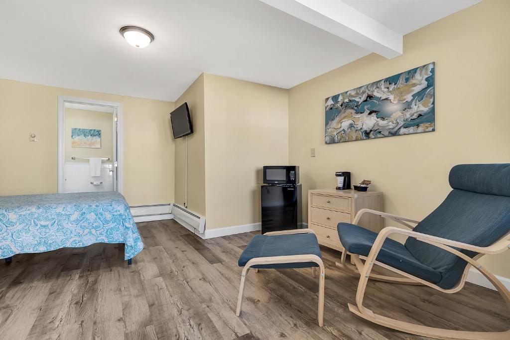 Abellona Inn & Suites - Economy Room - Landside