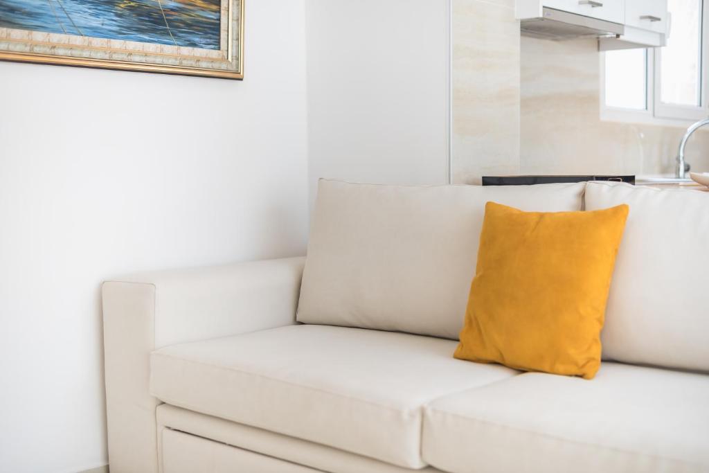 Posezení v ubytování Athens Del Sol Suite