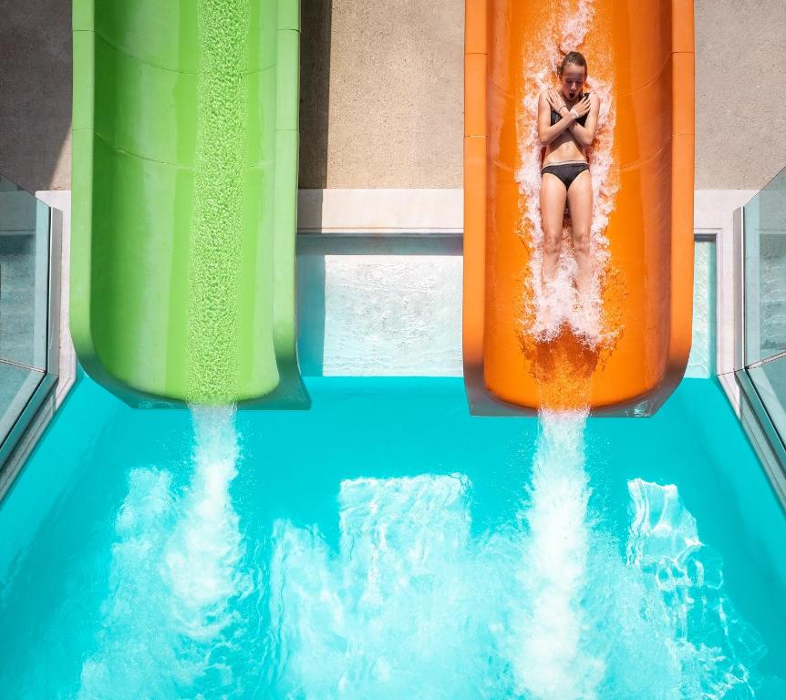 Bazén v ubytování Mitsis Bali Paradise nebo v jeho okolí
