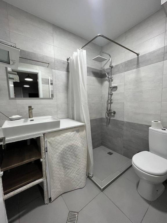 لابی و فضای عمومی AnNi old Tbilisi apartaments - تصویر ۵