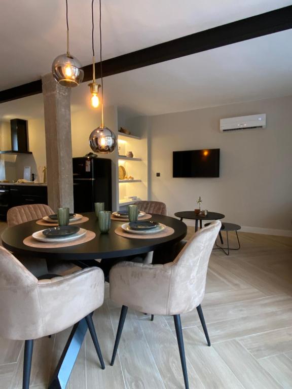 Televízia a/alebo spoločenská miestnosť v ubytovaní Apartamento Amar - 150m from the Arenal Beach - Private parking - Completely renovated