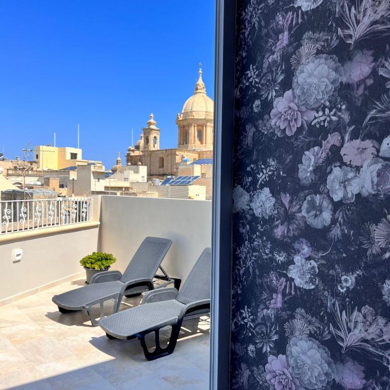 Ta' Dun Martin and taz-Zija Bed and Breakfast - 10